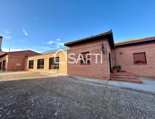 VILLA RURAL EN VENTA EN VALDERAS