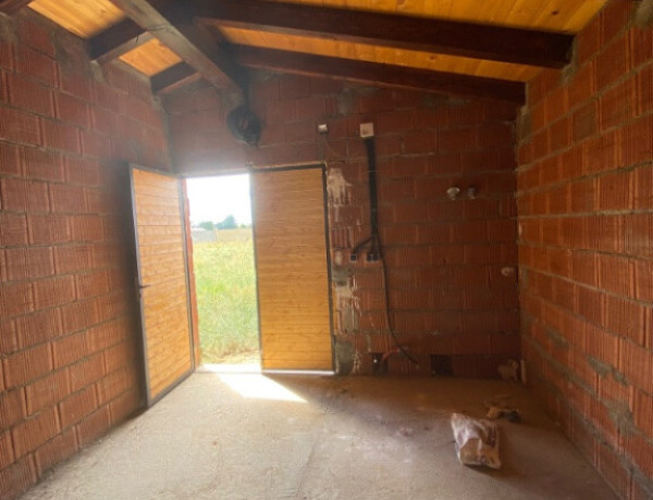 TERRENO URBANO A LA VENTA EN CARRETERA DE SANTANDER, VILLAQUILAMBRE