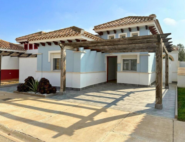 Vivienda independiente con piscina privada.