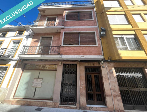 Oportunidad Única en Montilla: Casa con PATIO ENORME en el Centro