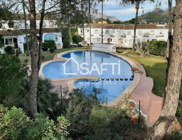 No pierdas una visita a este hermoso chalet en Monte Pedreguer.