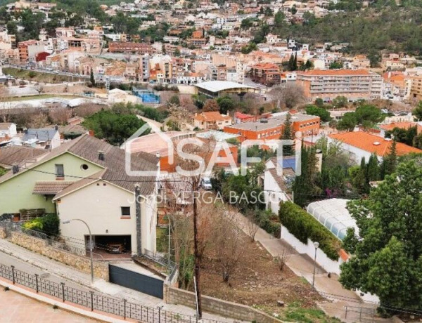 Casa de estilo pirenaico muy cerca del centro!!!