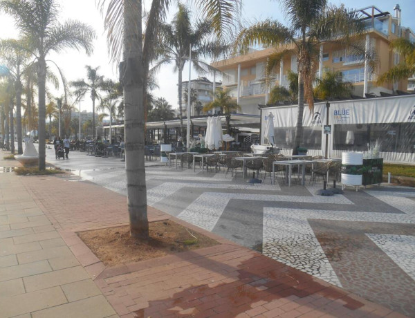 Venta  Local y licencia Puerto de Gandia: €590.000