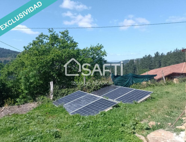 Se vende caserío con terreno agrícola y pinar en Baranbio