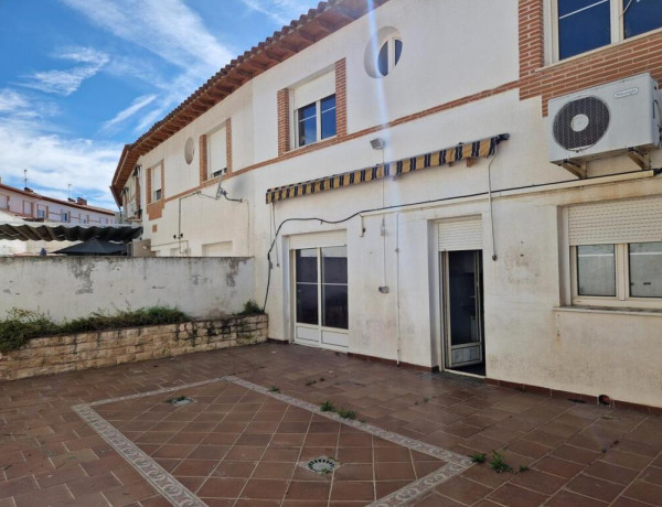 CHALET EN VENTA EN OLIAS DEL REY