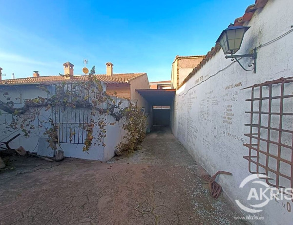 Casa adosada con bodega