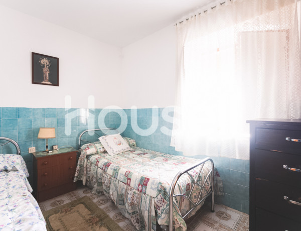 Casa en venta de 95 m² en  Calle Martires, 10130 Zorita (Cáceres)