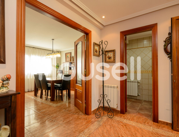 Casa en venta de 264 m² Urbanización Párroco Don José F. Teral, 33403 Avilés (Asturias)