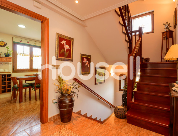 Casa en venta de 264 m² Urbanización Párroco Don José F. Teral, 33403 Avilés (Asturias)