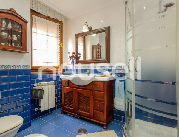 Casa en venta de 264 m² Urbanización Párroco Don José F. Teral, 33403 Avilés (Asturias)