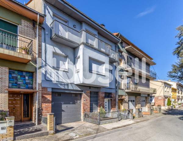 Casa en venta de 263 m² Calle Castanyer, 17800 Olot (Girona)