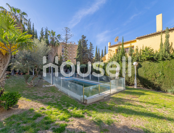 Chalet en venta de 400 m² Calle Camelias, 29018 Málaga