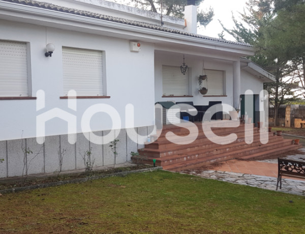 Chalet en venta de 199 m² Calle Cerezos, 37800 Alba de Tormes (Salamanca)