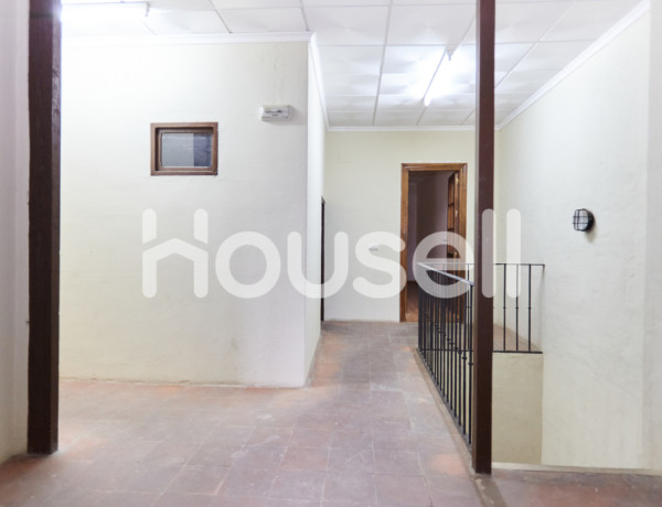 Casa en venta de 720 m² Calle Enrique Moreno, 23440 Baeza (Jaén)