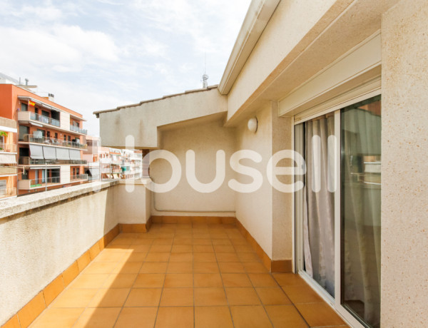 Casa en venta de 320 m² Calle de Prat de la Riba, 08840 Viladecans (Barcelona)