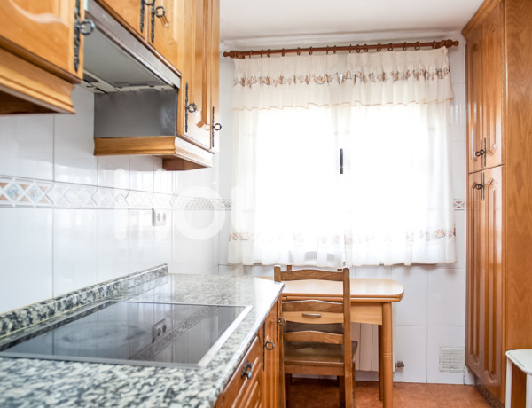 Chalet en venta de 180 m² Calle Anantapur, 37185 Villamayor (Salamanca)