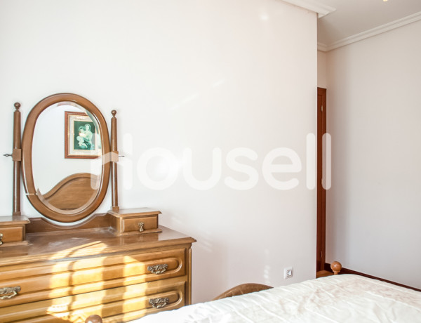 Chalet en venta de 180 m² Calle Anantapur, 37185 Villamayor (Salamanca)