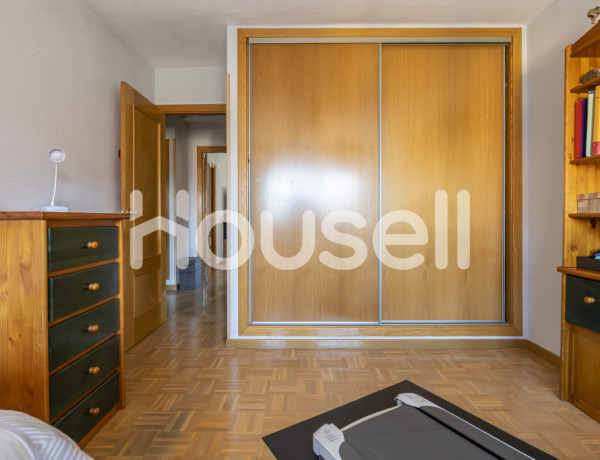 Chalet adosado en venta de 235 m² Calle General Herrera, 28805 Alcalá de Henares (Madrid)