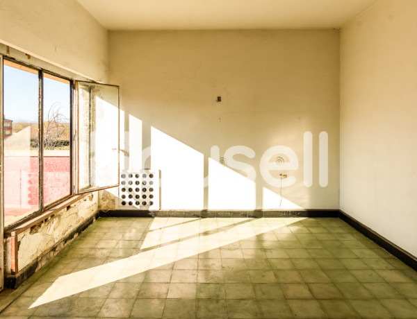 Casa en venta de 799 m² Avenida Villafranca, 24300 Bembibre (León)