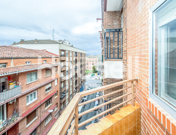 Piso en venta de 94 m² Calle Viveros, 26005 Logroño (La Rioja)