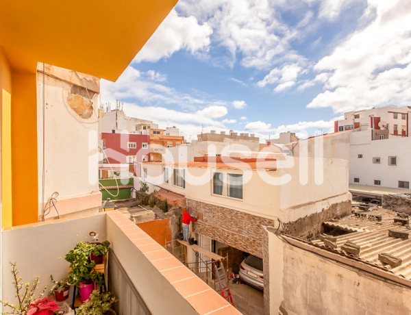 Casa en venta de 210 m² Calle Veintinueve de Abril, 35200 Telde (Las Palmas)