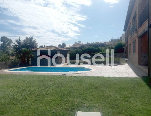 Chalet en venta de 681 m² Calle Clara Campoamor, 10680 Malpartida de Plasencia (Cáceres)