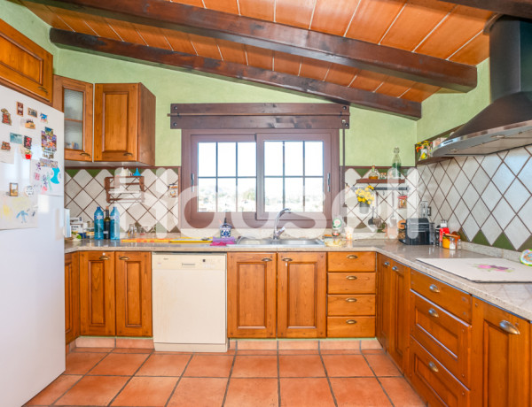 Chalet en venta de 261 m² Avenida La Selva, 17430 Santa Coloma de Farners (Girona)