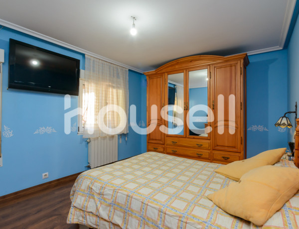 Casa en venta de 210 m² Calle Higinio Carrocera, 33939 Langreo (Asturias)