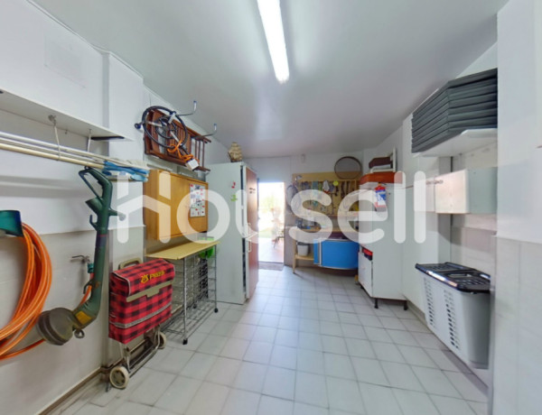 Chalet adosado en venta de 182 m² Calle Moscú, 28822 Coslada (Madrid)