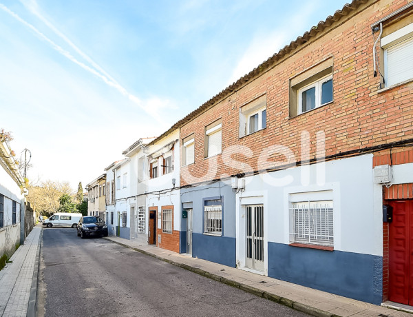 Casa en venta de 65 m² Calle Río Danubio, 10195 Cáceres