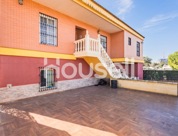 Chalet en venta de 335 m² Urbanización Echeguy, 41704 Dos Hermanas (Sevilla)