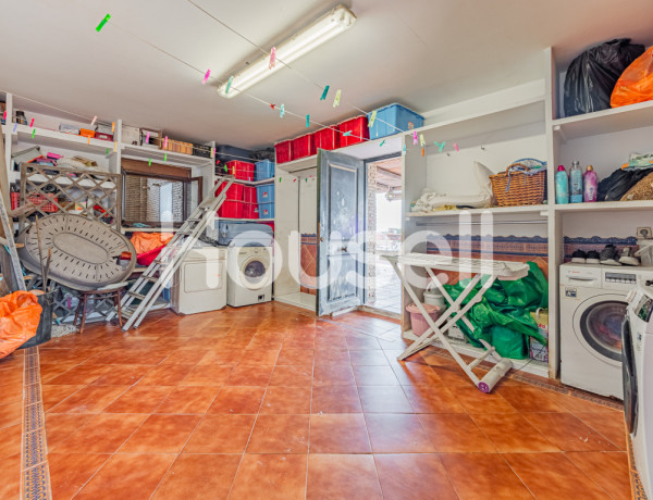 Casa en venta de 375m²  Calle Sierra de Aracena, 41702 Dos Hermanas (Sevilla)