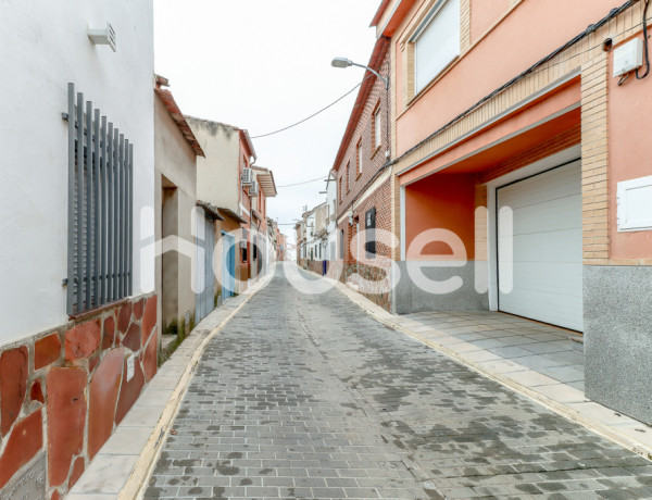 Town house For sell in Fuente El Fresno in Ciudad Real 