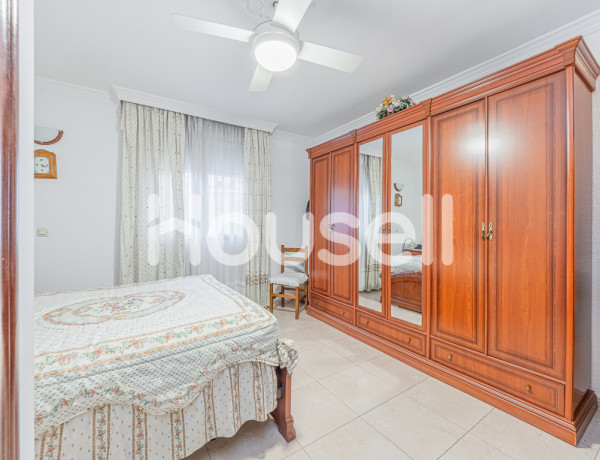 Chalet adosado en venta de 188 m² Calle Rossano, 41089 Dos Hermanas (Sevilla)