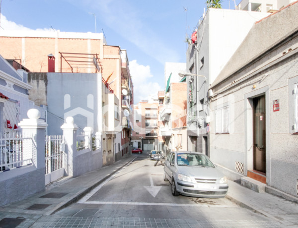 Piso en venta de 110 m² Pasaje Sobrarbe, 08917 Santa Coloma de Gramenet (Barcelona)