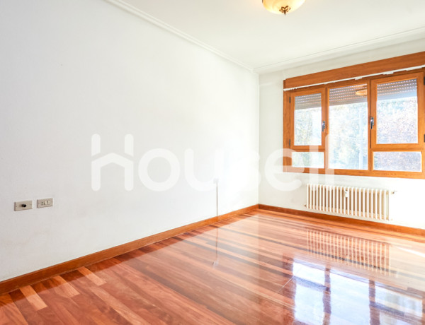 Piso en venta de 212 m² Magdalena Kalea, 01008 Vitoria-Gasteiz (Araba)