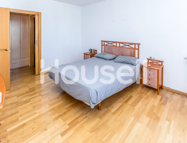 Piso en venta de 128 m² Calle Isaac Puente Armenstoy, 01006 Vitoria-Gasteiz (Araba)