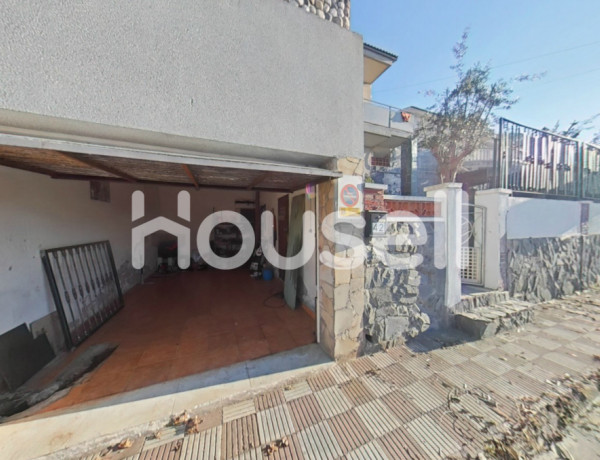 Casa en venta de 187m² en  Calle Sant Lluís 42, 08630 Abrera