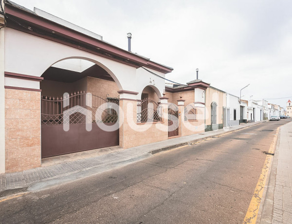 Casa en venta de 260 m² Calle Constantino Lazaro, 06490 Puebla de la Calzada (Badajoz)