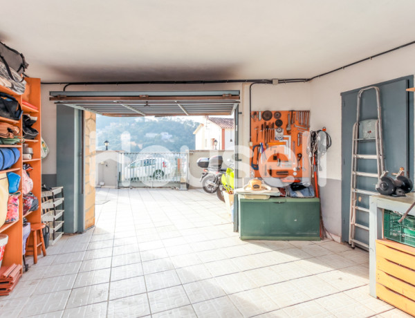 Casa en venta de 247 m² Calle Valls, 08620 Sant Vicenç dels Horts (Barcelona)