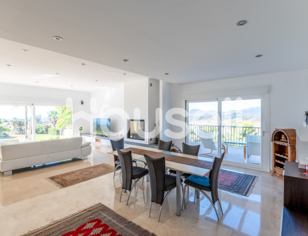 Chalet en venta de 672 m² Urbanización Valtocado, 29650 Mijas (Málaga)