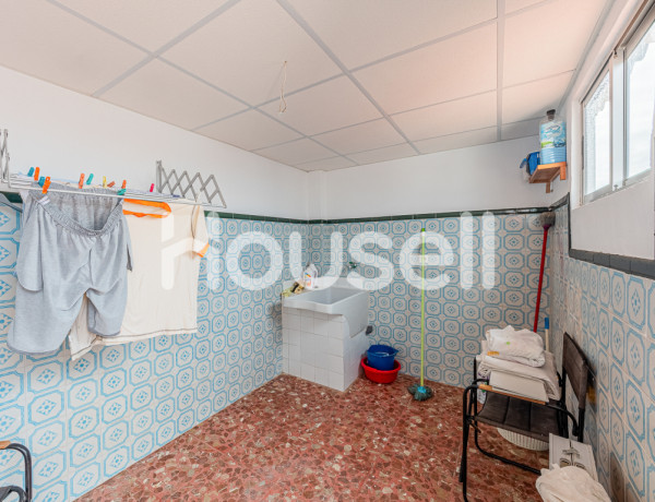 Casa en venta de 226 m² Calle Virgen de los Reyes, 41410 Carmona (Sevilla)