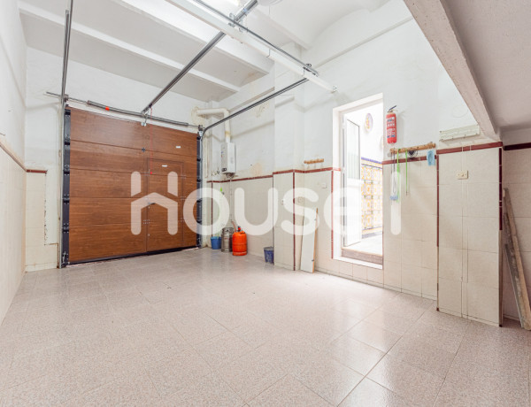 Casa en venta de 226 m² Calle Virgen de los Reyes, 41410 Carmona (Sevilla)