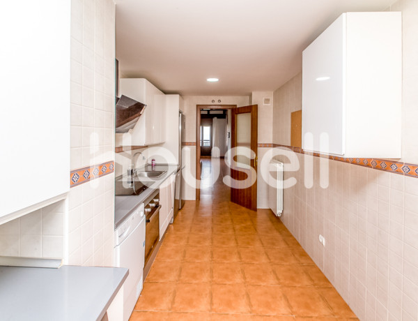 Amplio dúplex de 207 m² en Calle los Pinos , 26376 Sojuela (La Rioja)