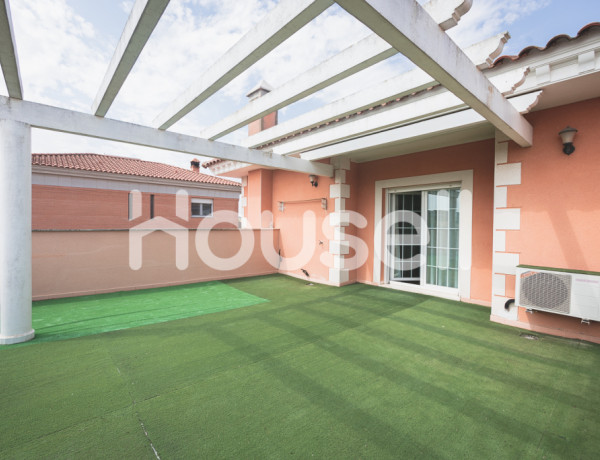 Casa en venta de 402 m² Urbanización Golf Guadiana, 06195 Badajoz