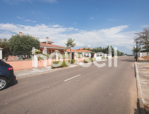 Casa en venta de 402 m² Urbanización Golf Guadiana, 06195 Badajoz