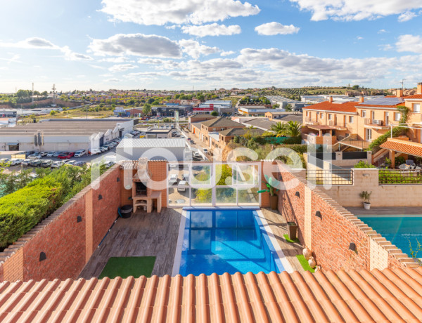 Gran chalet de 211 m²en : Calle Hierbabuena, 45280 Olías del Rey (Toledo)