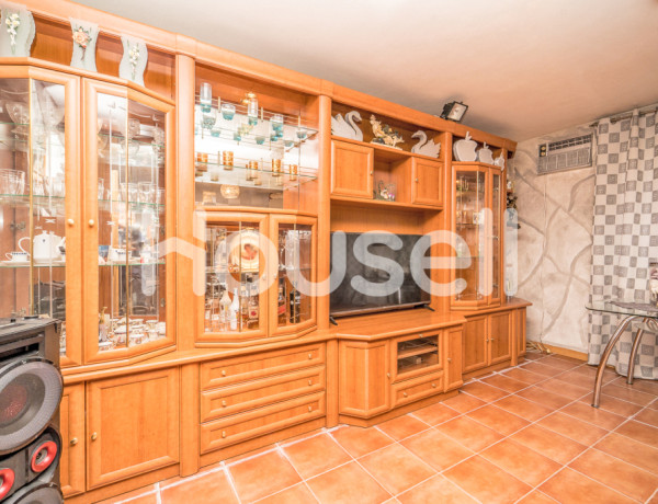 Chalet en venta de 284 m² Calle de la Campana, 47170 Renedo de Esgueva (Valladolid)