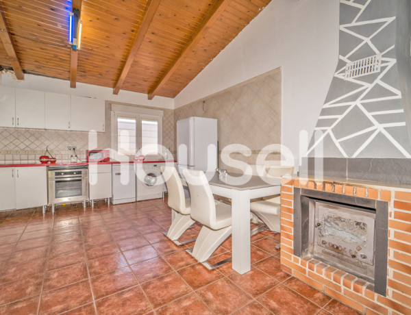 Chalet en venta de 284 m² Calle de la Campana, 47170 Renedo de Esgueva (Valladolid)