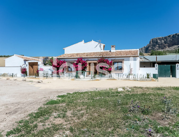 Casa en venta de 390 m² Polígono Cortijo la Alhaja, 29230 Villanueva de la Concepción (Málaga)